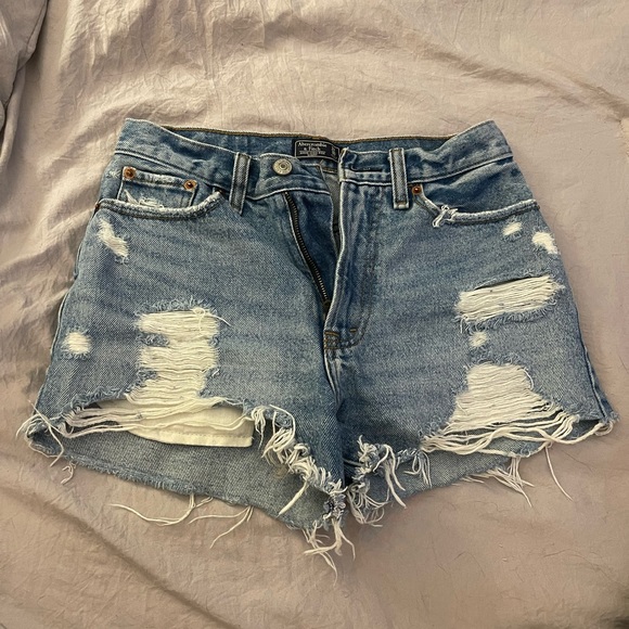 Abercrombie & Fitch shorts - Picture 1 of 2